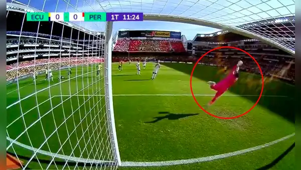 Pedro Gallese se lució con atajadón para negarle el gol a Kendry Páez: Perú respira en Quito