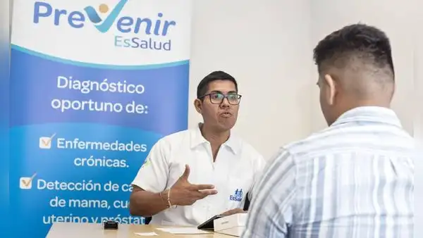 EsSalud 2024: Lista de familiares del titular que pueden acceder al seguro
