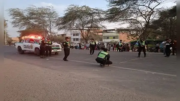 Dos personas mueren tras ser arrollados por carro recolector de basura en Piura