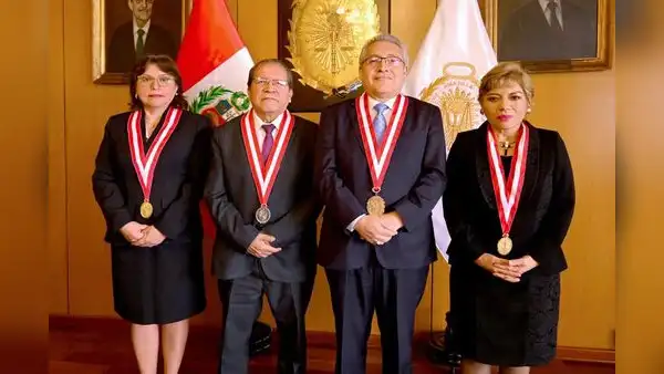 Congreso busca inhabilitar y acusar por abuso de autoridad a la Junta de Fiscales Supremos