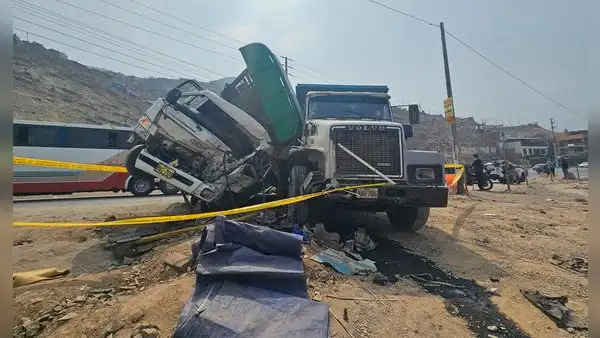 Trágico accidente en Carabayllo: dos personas mueren tras choque de camiones en Av. Túpac Amaru rumbo a Canta