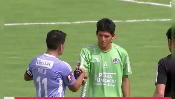 Arquero de Unión Comercio de 19 años rompió en llanto tras recibir 12 goles de Sporting Cristal: era su debut en primera