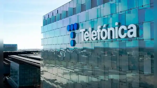 Telefónica presenta resultados financieros al tercer trimestre 2024: aumentaron clientes conectados con fibra óptica