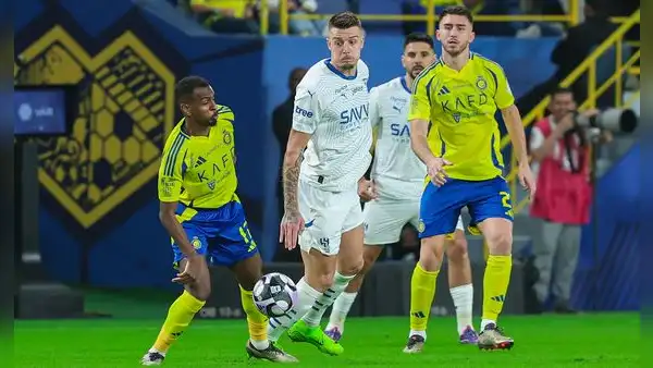 Al Nassr, con Cristiano Ronaldo, empató contra Al Hilal en el clásico de la liga saudí
