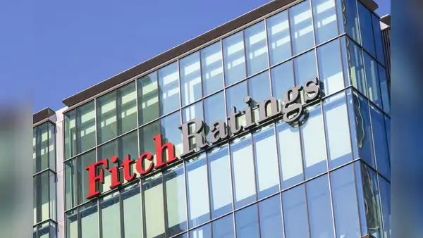Fitch llevó a estable su perspectiva sobre Perú: gobernanza sigue frágil y restringe recuperación
