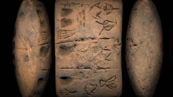 Descubrimiento de símbolos de 6.000 años revelaría el origen del sistema de escritura más antiguo del mundo