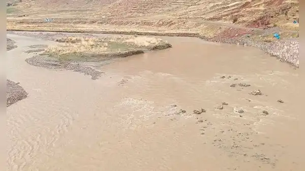 Puno: menor sale a comprar útiles de aseo, pero al retornar cae y se ahoga en el río Ramis
