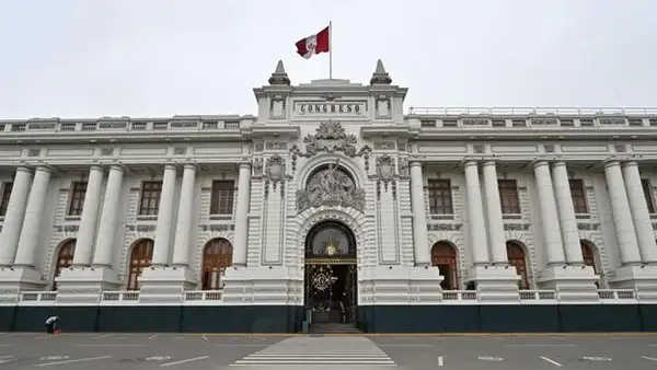 Congreso evaluará la reelección de alcaldes y gobernadores regionales hoy miércoles 20 de noviembre