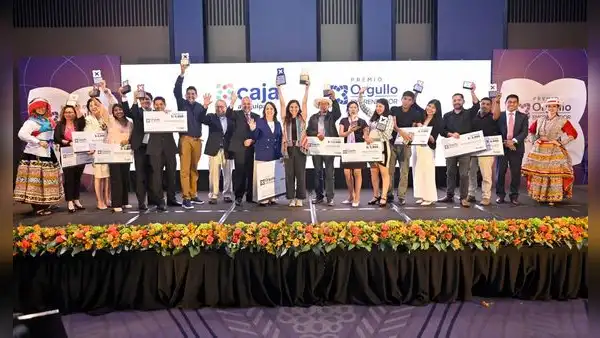 Caja Arequipa premia ganadores del concurso nacional Orgullo Emprendedor