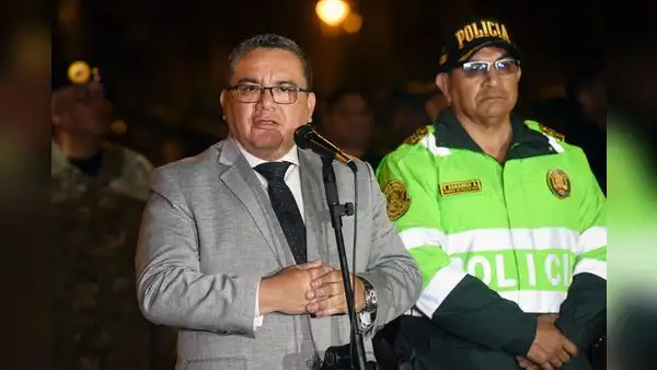 Aumento de extorsiones deja sin piso al ministro del Interior
