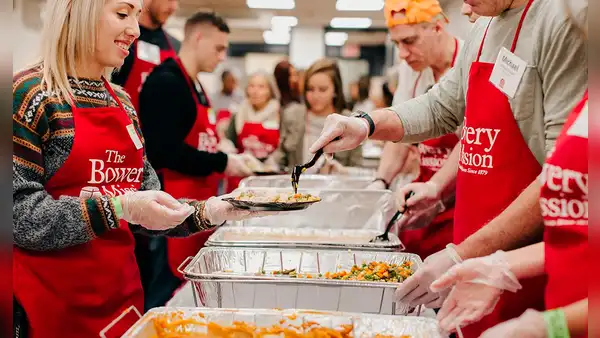 ¡Atención, inmigrantes en Nueva York! La 'Gran Manzana' se alista para repartir alimentos gratis esta Navidad