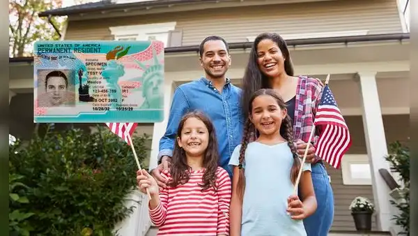 Atención, inmigrante que busca la residencia este 2025: las 5 opciones para padres con hijo nacido en Estados Unidos