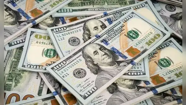 Por qué estos billetes de US$100 dejarán de ser aceptados en EE. UU. y qué tengo que hacer para cambiarlos