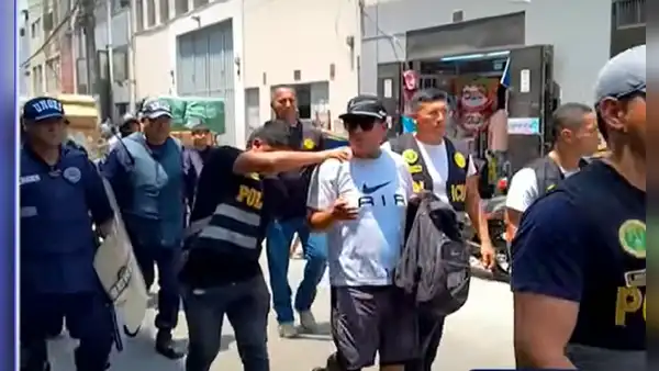 Delincuentes lotizan espacios en Mesa Redonda y cobran cupo de hasta S/400 semanales a ambulantes