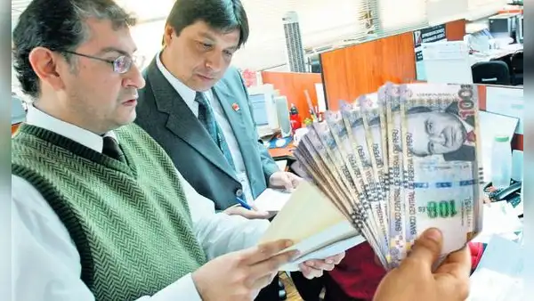Aprueban incremento salarial para trabajadores del sector público en el Perú este 2025