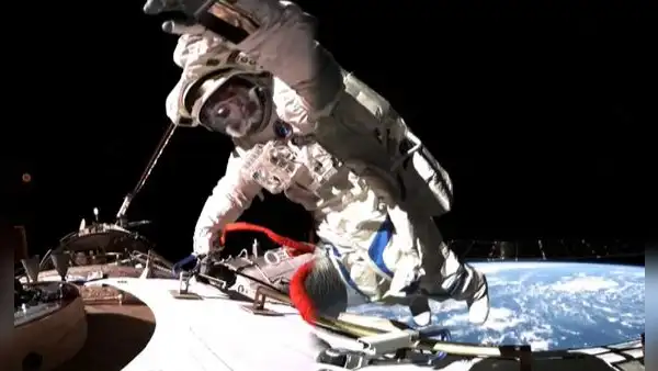 Astronautas de China rompen el récord de la caminata espacial más larga: misión superó a la de Estados Unidos