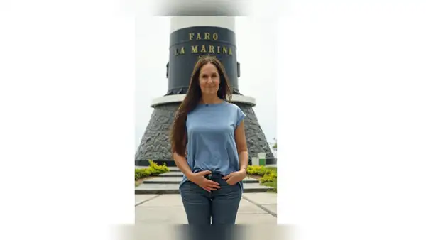 Luz María Bedoya: “La escritura siempre se ha infiltrado en muchas de mis obras sin que yo me percatara de ello, ni que lo hiciera tampoco adrede”