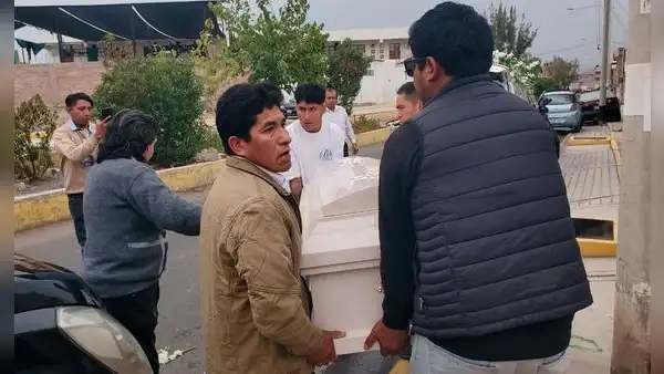 Niña fallece por presunta negligencia tras acudir por dolor de estómago en hospital de Arequipa