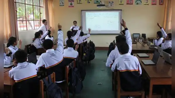 Calendario cívico escolar 2025: días festivos, feriados y cronograma tras inicio de clases en colegios de Perú