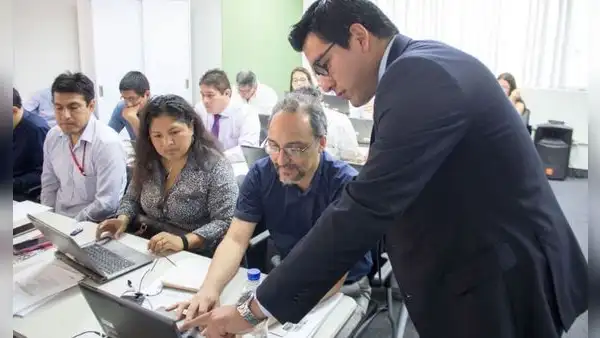Aumento de sueldo en sector público y CAS, incremento en EsSalud, negociación colectiva y más: todo sobre los cambios laborales este 2025