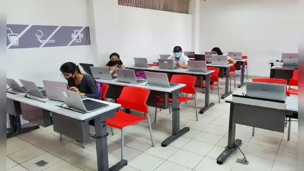 ¿Quieres estudiar una carrera técnica y no tienes dinero? Conoce los requisitos para obtener una beca