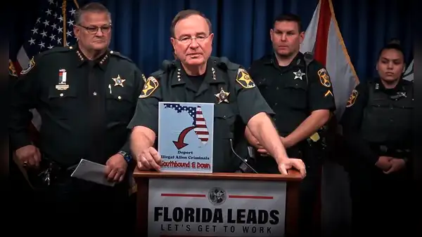 La insólita recomendación del sheriff de Florida a inmigrantes para evitar detenciones: “Pueden autodeportarse”