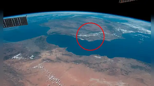 La única megaconstrucción humana que se ve desde el espacio: no es la Gran Muralla China ni las Pirámides de Egipto