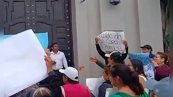 Comerciantes de mercado de La Victoria denuncian clausura arbitraria: “Queremos trabajar”