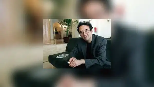 Cuando Roberto Bolaño prologó “Los jefes” y “Los cachorros” de Mario Vargas Llosa