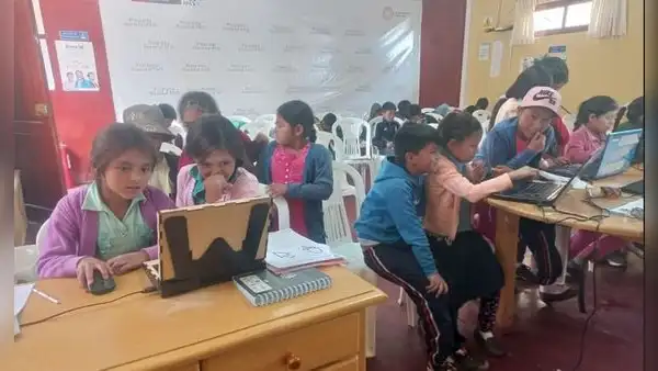 Vacaciones útiles: Midis brinda cursos de computación. ajedrez, música y más a estudiantes de Cajamarca