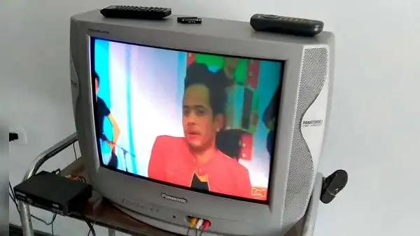 ¿Tu televisor 'viejo' ya no funciona tras el apagón analógico? Así puedes darle una segunda oportunidad