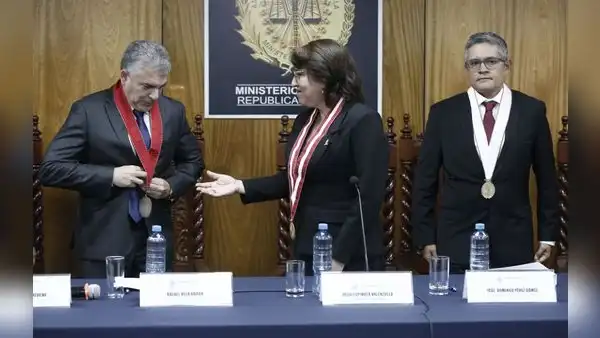 En fotos: así fue la tensa conferencia de la fiscal Delia Espinoza y los fiscales del caso Lava Jato