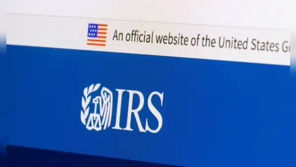 IRS 2025: cómo pueden presentar los inmigrantes una declaración de impuestos enmendada en febrero