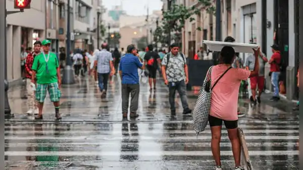 Lluvias inesperadas sorprenden a varios distritos de Lima este domingo en pleno verano