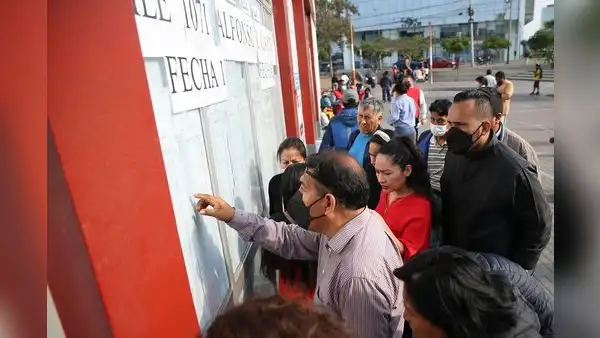 Sutep solicita al Minedu investigar resultados de evaluación en la que más del 50% de directores desaprobaron