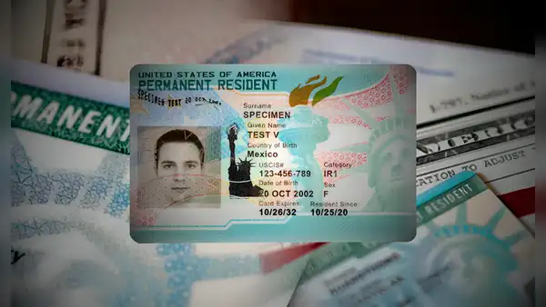 Green Card en USA 2025: estos documentos necesitarás para viajar fuera de Estados Unidos si eres inmigrantes con residencia permanente