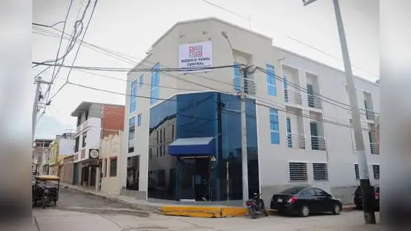 Presidente de la Corte de Sullana verifica atención en nuevo local donde funciona el módulo penal