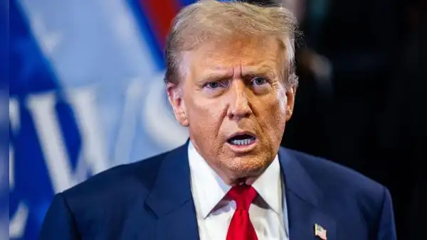 Duro golpe para Trump: justicia de EE. UU. prohíbe temporalmente la deportación de inmigrantes bajo la Ley de Enemigos Extranjeros