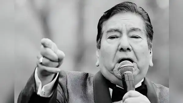 Tommy Rey, famoso intérprete de la cumbia chilena, falleció a los 80 años debido a un presunto infarto al corazón