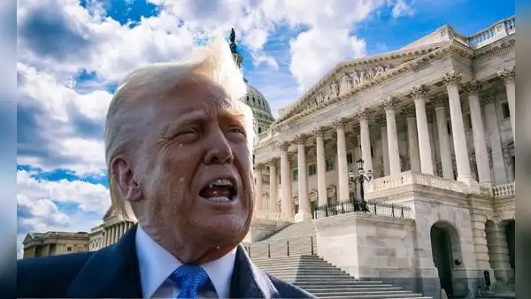 ¡Malas noticias para inmigrantes en USA! Trump firma decreto para reforzar leyes migratorias en esta ciudad santuario