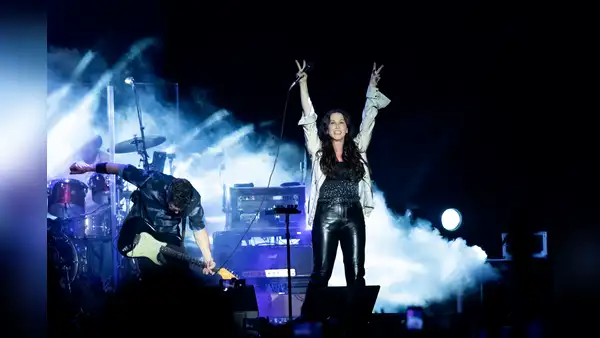 ¿Por qué sigue conectando Alanis Morissette?