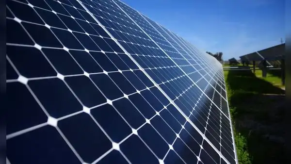 El país de América Latina que apuesta por energía solar para proteger el medio ambiente: fabricaron 55 parques con ayuda de China