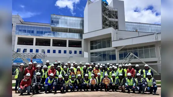 Construyendo esperanza: el impacto del hospital del altiplano a cargo de CREC nº10 en Puno