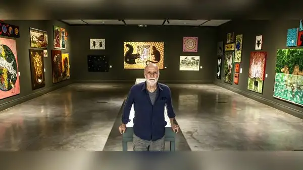 Moico Yaker: "La literatura ha influenciado mucho en cómo enfoco mi propia narrativa en la pintura"
