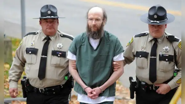 Dejó su trabajo, abandonó su casa y decidió vivir 27 años en un bosque robando comida: conoce la historia de Christopher Knight