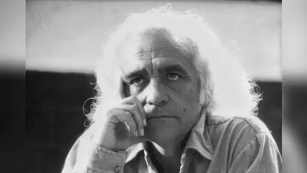 Arturo Corcuera. ¿De qué sirve la poesía?