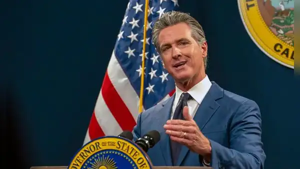 California: Gavin Newsom firma ley que prohíbe a los empleadores solicitar la licencia de conducir como requisito de trabajo