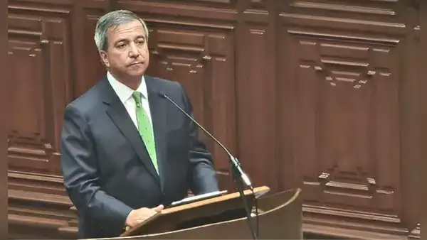 Congreso blinda al ministro de Transportes: rechazan interpelación a Raúl Pérez Reyes con 48 votos en contra