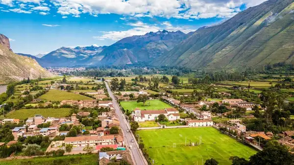 Proyecto inmobiliario de 2025 a 2035 en Cusco: ¿el progreso o la destrucción de Urubamba?