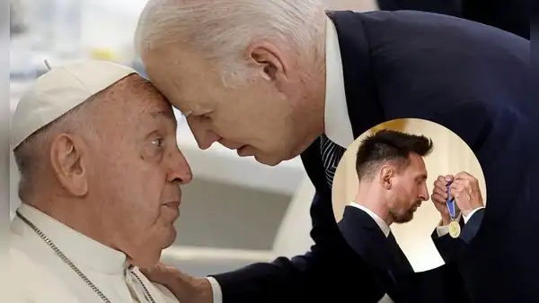 El día que Biden le otorgó al papa Francisco un galardón por servir "a los más débiles y vulnerables" en Argentina: Messi lo recibió 7 días antes